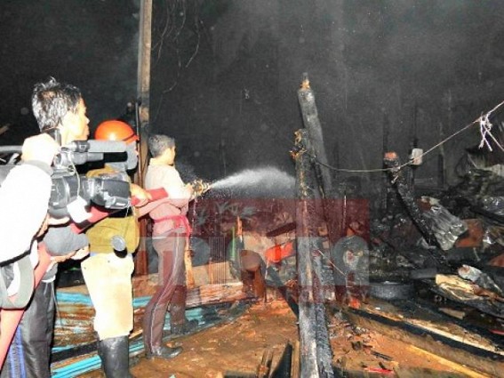 Deadly fire engulfs 10 shops at Dharmanagar Deadly fire engulfs 10 shops at Dharmanagar